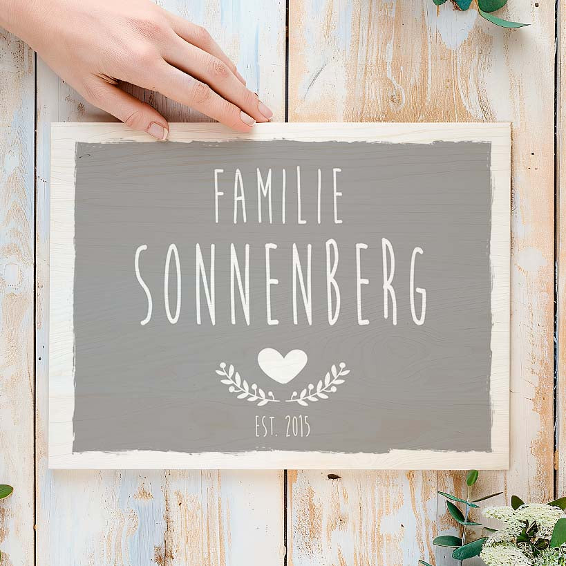 Familienschild mit Namen Herzensprojekt Manufaktur