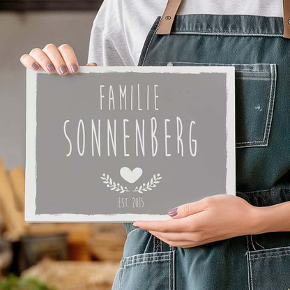 Familienschild mit Namen Herzensprojekt Manufaktur