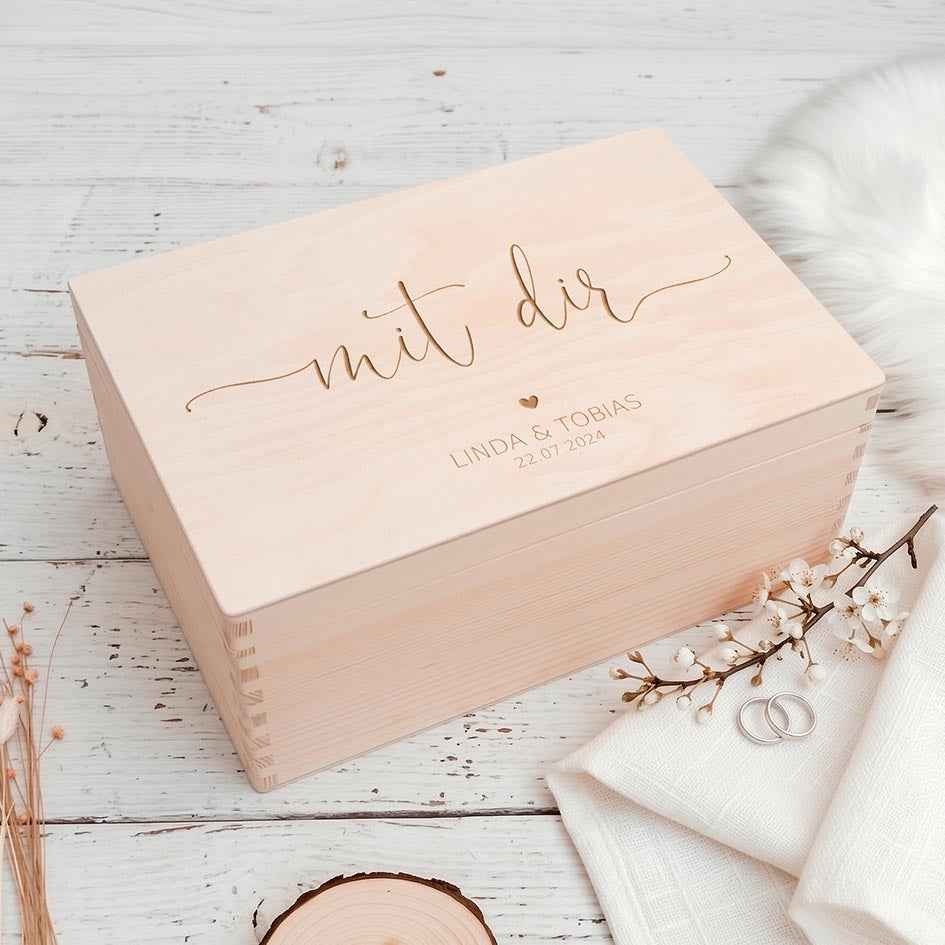 Holzkiste zur Hochzeit