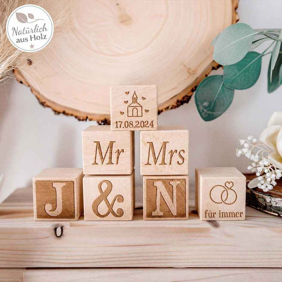 Holzwürfel zur Hochzeit